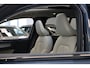 Volvo XC40 B4 197PK Plus | 360 | 20'' | HK Audio | Getint Glas | Trekhaak | Panoramadak | Blond