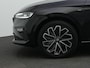 Skoda Scala 1.0 TSI 115 pk DSG Tour | Panoramadak | Trekhaak | Matrix LED | Stuur-/stoelverwarming | Achteruitrijcamera