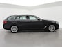 BMW 5-Serie Touring 520i HE LUXURY + PANORAMA | HEAD-UP | LIVE COCKPIT | 1e EIGENAAR | SFEERVERLICHTING | LEDER