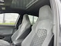 Volkswagen Golf 8 1.5 eTSI 150pk DSG / Aut. R-Line Panoramadak Camera 19" Estoril 65dkm!!