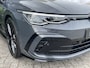 Volkswagen Golf 8 1.5 eTSI 150pk DSG / Aut. R-Line Panoramadak Camera 19" Estoril 65dkm!!