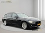 BMW 3-Serie Touring 318d xDrive High Executive|Navi|Stoelverwarming|Cruise|LM-VELG