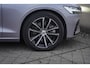 Volvo V60 2.0 T6 Plug-in hybrid AWD Plus Dark Harman/Kardon | Parkeercamera Achter | Adaptieve Cruise Control + Pilot Assist | LED-Koplampen
