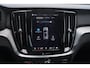 Volvo V60 2.0 T6 Plug-in hybrid AWD Plus Dark Harman/Kardon | Parkeercamera Achter | Adaptieve Cruise Control + Pilot Assist | LED-Koplampen