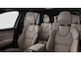 Volvo XC90 2.0 T8 Plug-in hybrid AWD Ultra Dark Executive Edition | 22" 7-dubbelspaaks Glossy Black Diamond Cut | Actieve luchtvering met FOUR-C | Bowers & Wilkins audiosysteem | Massagefunctie voorstoelen |  Extra getint glas achter | Gelamineerde zijruiten rondom