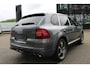 Porsche Cayenne 3.2 Gemballa Edition, Luchtvering