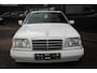 Mercedes-Benz 500-Serie 200-serie 200-500 (W124) 220 CE Automaat, ORIGINEEL!