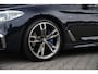 BMW 5-Serie Touring G31 M550d xDrive M-Sport|High Executive|2e Eig|Individual Edition|Trekhaak|4W sturing|Panoramadak|Head Up|Dealer Onderhouden