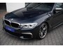 BMW 5-Serie Touring G31 M550d xDrive M-Sport|High Executive|2e Eig|Individual Edition|Trekhaak|4W sturing|Panoramadak|Head Up|Dealer Onderhouden