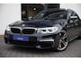 BMW 5-Serie Touring G31 M550d xDrive M-Sport|High Executive|2e Eig|Individual Edition|Trekhaak|4W sturing|Panoramadak|Head Up|Dealer Onderhouden