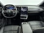 Renault Megane E-Tech EV60 220Pk Optimum Charge Iconic | Trekhaak | Google Navigatie | Stoel En Stuurverwarming | Adaptive Cruise Control | Park Assistent | Ledereden Bekleding | Apple/Android Carplay |