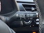 Lexus UX 250h Business Line Plus | Stoel + Stuurverwarming, Apple CarPlay/Android Auto, 17 inch, Keyless, Parkeercamera, Adaptive cruise control