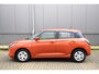 Suzuki Swift 1.2 Comfort Smart Hybrid | €1.600,- korting!!| 10 jaar garantie of 200.000 KM!! | “Small Car of the Year'' |