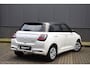 Suzuki Swift 1.2 Comfort Smart Hybrid | €1.600,- korting!!| 10 jaar garantie of 200.000 KM!! | “Small Car of the Year'' |