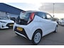 Toyota Aygo 1.0 VVT-i x-play , A UITRIJ CAM , NAVI VIA  APP , BL TOOTH ,