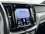 Volvo XC60 T8 Recharge R-Design 19" | 360 Camera | Trekhaak | Harman Kardon | Elektr. verst. best. Stoel | Panoramadak | Stoel/Stuur/Achterbankverwarming | Adaptieve Cruise | BLIS