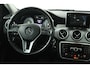 Mercedes-Benz GLA 200 Edition Automaat (NAVIGATIE, PARKEERSENSOREN, STOELVERWARMING)