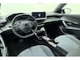 Peugeot e-2008 EV Allure Avantage 54 kWh | 406Km WLTP | Navigatie | Start/Stop Knop | Cruise Control | Draadloze Apple Carplay & Android Auto | Parkeer Camera Achter | DAB+ |