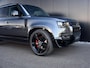 Land Rover Defender 110 2.0 P300e 110 X-Dynamic l 6 Persoons l Schuif- /kantel Pano l Adapt. Cruise l Black Pack l 360 Camera