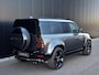Land Rover Defender 110 2.0 P300e 110 X-Dynamic l 6 Persoons l Schuif- /kantel Pano l Adapt. Cruise l Black Pack l 360 Camera