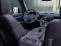 Land Rover Defender 110 2.0 P300e 110 X-Dynamic l 6 Persoons l Treeplanken l Schuif- /kantel Pano l Adapt. Cruise l Black Pack l 360 Camera