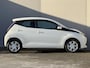 Toyota Aygo 1.0 VVT-i x-cite / Airco / Apple Carplay & Android Auto / Achteruitrijcamera / Elektrische Ramen Voor / Buitenspiegels Elektrisch Verwarmbaar /