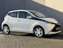 Toyota Aygo 1.0 VVT-i x-cite / Airco / Apple Carplay & Android Auto / Achteruitrijcamera / Elektrische Ramen Voor / Buitenspiegels Elektrisch Verwarmbaar /