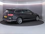 Volkswagen Passat Variant 1.5 TSI R-Line Business 150 pk Automaat (DSG) | Verlengde garantie | Navigatie | Panoramadak | Trekhaak (wegklapbaar) | Parkeersensoren | Achteruitrijcamera | Stoelverwarming |