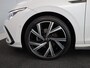 Volkswagen Golf 1.5 eTSI R-Line 150 pk Automaat (DSG) | Navigatie | Panoramadak | Parkeersensoren (Park assist) | Achteruitrijcamera | Stoelverwarming | R-Line |