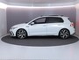 Volkswagen Golf 1.5 eTSI R-Line 150 pk Automaat (DSG) | Navigatie | Panoramadak | Parkeersensoren (Park assist) | Achteruitrijcamera | Stoelverwarming | R-Line |