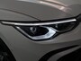 Volkswagen Golf 1.5 eTSI R-Line 150 pk Automaat (DSG) | Navigatie | Panoramadak | Parkeersensoren (Park assist) | Achteruitrijcamera | Stoelverwarming | R-Line |