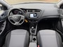 Hyundai i20 1.2 (4 cil.), Apple CarPlay, Clima, Cruise Control, Navigatie, Camera, Stoel- & Stuurverwarming, Led, Zwarte dak