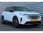 Peugeot E-3008 73KWH GT AVANTAGE 214PK / NAVI / LEDER / CLIMA / FULL-LED / 19" LMV / KEYLESS / WARMTEPOMP / PANO. DAK / TREKHAAK / 360° CAMERA / ADAPT. CRUISECONTROL / WINTERPAKKET / NIEUWSTAAT !!