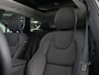 Volvo XC60 2.0 T6 Plug-in hybrid AWD Ultra Dark ''facelift'' | Luchtvering | Bowers & Wilkins | Masage Stoelen | Stoelventilatie | Voorstoelen En Achterstoelen Verwarmd | Trekhaak (elektrisch uitklapbaar)