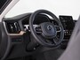 Volvo XC60 2.0 T6 Plug-in hybrid AWD Ultra Dark ''facelift'' | Luchtvering | Bowers & Wilkins | Masage Stoelen | Stoelventilatie | Voorstoelen En Achterstoelen Verwarmd | Trekhaak (elektrisch uitklapbaar)