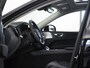 Volvo XC60 2.0 T6 Plug-in hybrid AWD Ultra Dark ''facelift'' | Luchtvering | Bowers & Wilkins | Masage Stoelen | Stoelventilatie | Voorstoelen En Achterstoelen Verwarmd | Trekhaak (elektrisch uitklapbaar)