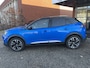 Peugeot e-2008 EV GT Pack 50 kWh // SCHUIF-KANTELDAK // DODEHOEK // LEDER-ALCANTARA // FULL LED // ADAPT. CRUISE // KEYLESS //