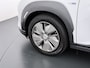 Hyundai Kona Electric EV 64kWh SOH 94% Warmtepomp Adap.Cruise Apple Carplay Android Auto Krell®-Hifi Navi Ecc Camera Comfort Blind Spot Lane Assist Keyless Isofix DAB Led
