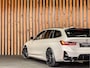 BMW 3-Serie Touring 330e 292PK xDrive High Executive M-Sport Pro | M-SPORT STOELEN | PANO | HEAD-UP | KEYLESS | HIFI | SHADOW LINE |