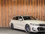 BMW 3-Serie Touring 330e 292PK xDrive High Executive M-Sport Pro | M-SPORT STOELEN | PANO | HEAD-UP | KEYLESS | HIFI | SHADOW LINE |
