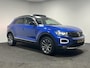 Volkswagen T-Roc 1.5 TSI Sport | NAVI | PAMORAMADAK | TREKHAAK | KEYLESS | ACC |