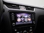 Skoda Octavia Combi 1.5 TSI Greentech Ambition Business | Automaat | Trekhaak | Apple Carplay/Android Auto | Climate Control | Cruise Control | Parkeersensoren | Lichtmetalen Velgen |