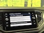 Volkswagen T-Roc 1.5 TSI Sport | Navigatie | Camera | Adaptieve Cruise Control | Lane Assist | Trekhaak | Parkeersensoren | Front Assist | Airconditioning | Elektrische Ramen |
