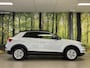 Volkswagen T-Roc 1.5 TSI Sport | Navigatie | Camera | Adaptieve Cruise Control | Lane Assist | Trekhaak | Parkeersensoren | Front Assist | Airconditioning | Elektrische Ramen |