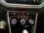 Volkswagen T-Roc 1.5 TSI Style Automaat I Dealeronderhouden I Trekhaak I Navi I Adapt Cruise