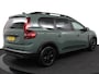 Dacia Jogger hybrid 140 extreme 7-zits | Automaat | Parkeercamera | Stoelverw. | Camera | Apple Carplay / Android Auto |
