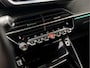 Peugeot 2008 1.2 PureTech GT-Line Automaat (PANORAMADAK, APPLE CARPLAY, GROOT NAVI, STOELVERWARMING, LEDER, 360 CAMERA, SFEERVERLICHTING, KEYLESS, LED KOPLAMPEN, NIEUWSTAAT)