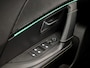 Peugeot 2008 1.2 PureTech GT-Line Automaat (PANORAMADAK, APPLE CARPLAY, GROOT NAVI, STOELVERWARMING, LEDER, 360 CAMERA, SFEERVERLICHTING, KEYLESS, LED KOPLAMPEN, NIEUWSTAAT)