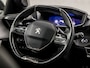 Peugeot 2008 1.2 PureTech GT-Line Automaat (PANORAMADAK, APPLE CARPLAY, GROOT NAVI, STOELVERWARMING, LEDER, 360 CAMERA, SFEERVERLICHTING, KEYLESS, LED KOPLAMPEN, NIEUWSTAAT)