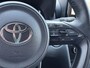 Toyota Yaris Cross 1.5 Hybrid 115 First Edition APPLE/ANDROID STOEL/STUURVERWARMING NAVI AD-CRUISE PRIVACY-GLASS 17"LM-VELGEN